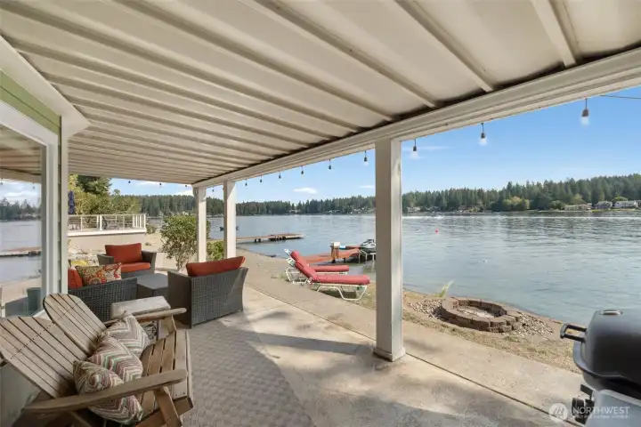 How can you not enjoy this space?