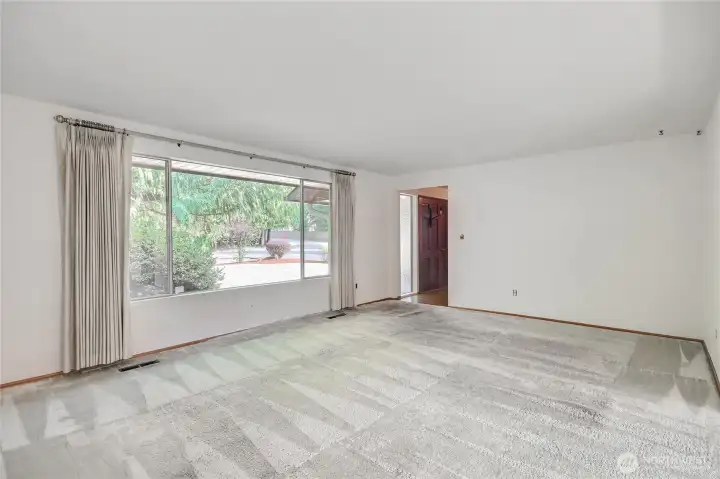 Formail Living Room