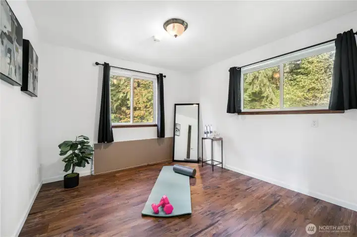 Flex space downstairs - bedroom, office, yoga room?