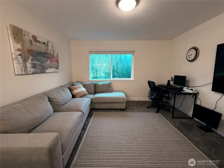 LARGE flex space upstairs, open to the hallways and stairwell