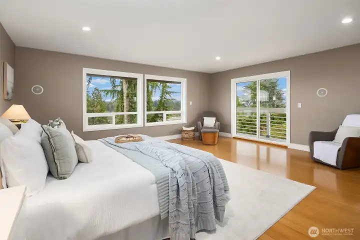 Primary has access to the decks.