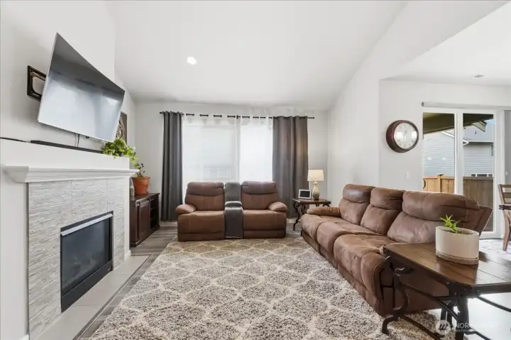 Entertainment area, close to kitchen, sit back and relax and enjoy the game of the week.