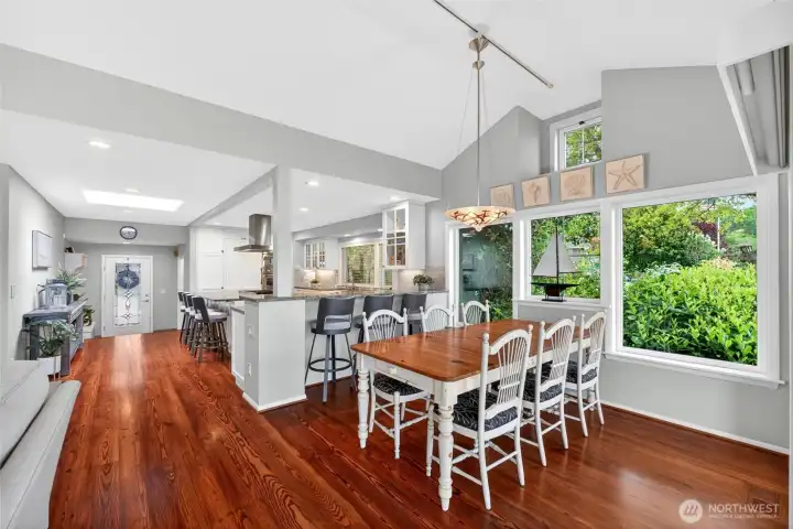 The dining area views are comparable to the even the finest of restaurants.