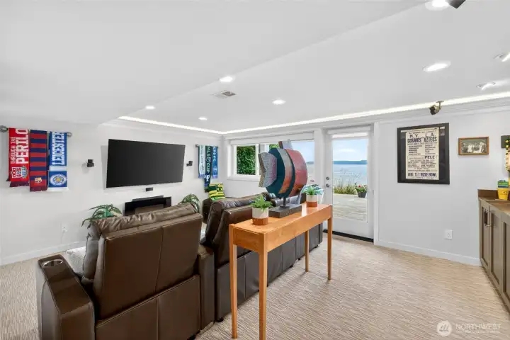 in addition to a fantastic media room complete with an audio/video system.....