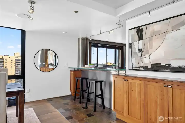 Kitchen barter and additional storage.
