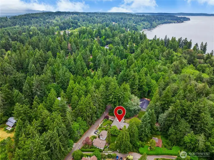 Just down the street from the new 8 Acre Woods Park, with easy to access trails. Just down the street from the new 8 Acre Woods Park, with easy to access trails.