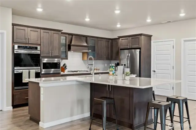 Oversized Island with Additional Cabinet Storage
