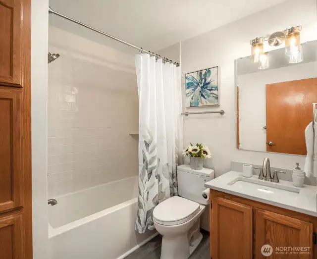 Full bath on second level.