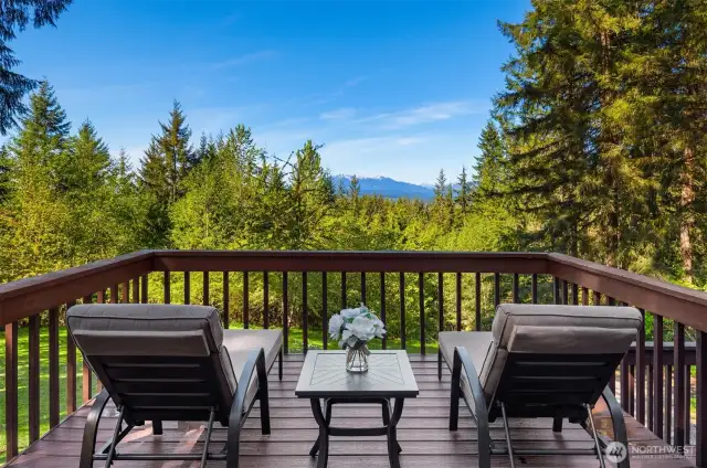Find peace in this PNW utopia.