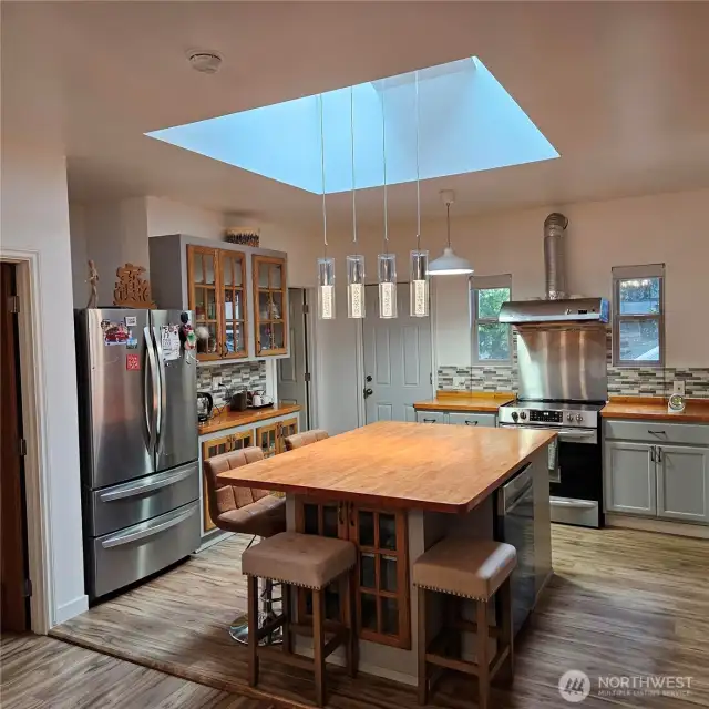 Kitchen Picture #1