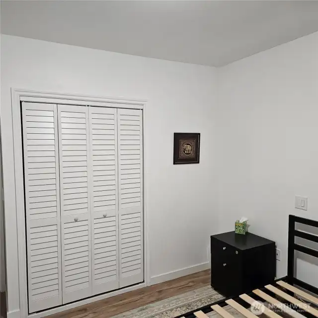 Bedroom #3 Picture #2