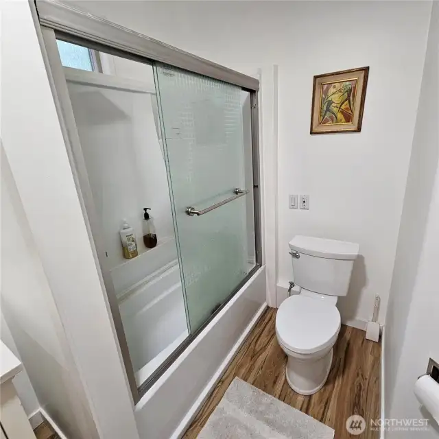 3/4 Bathroom Picture #2
