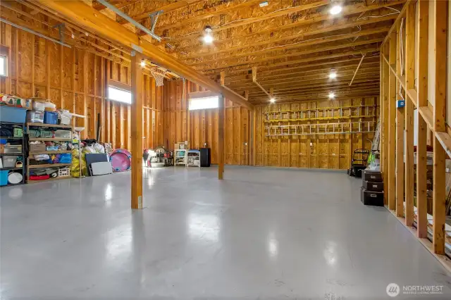 Detached Garage