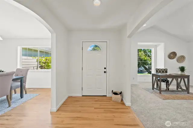 New interior paint, carpets and real hardwood floors make this so bright and weloming!