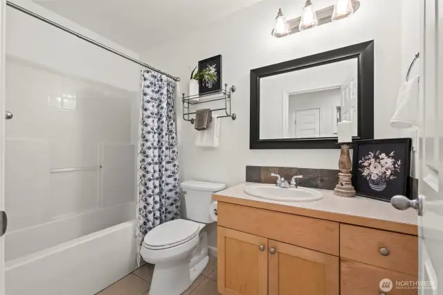Shared hallway bath