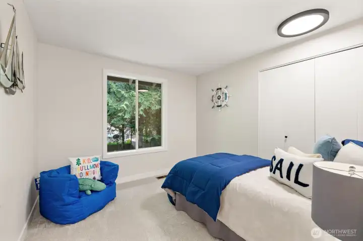 Guest room.