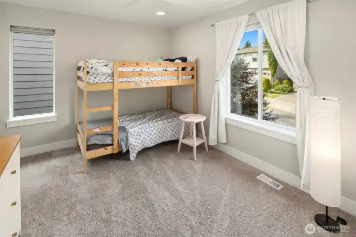 2nd bedroom