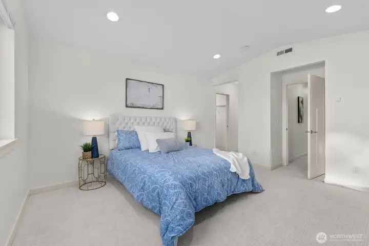 Master/primary bedroom