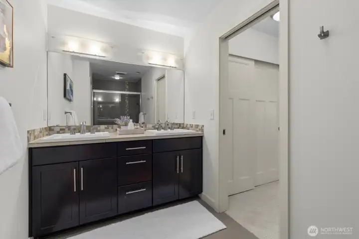 Master/primary bath