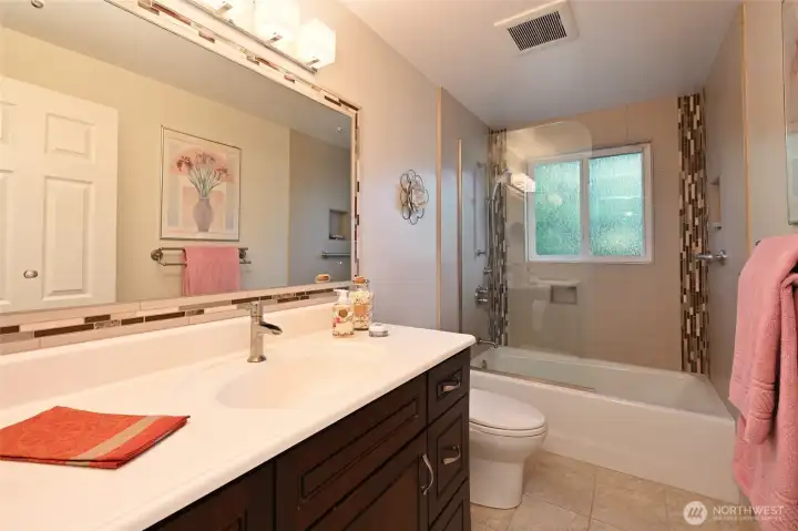 Main bathroom