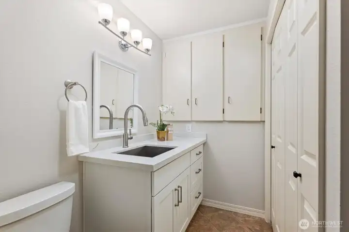 Laundry room & 1/2 bath