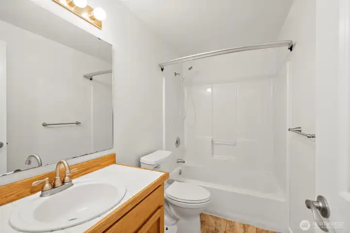Main Full Bath