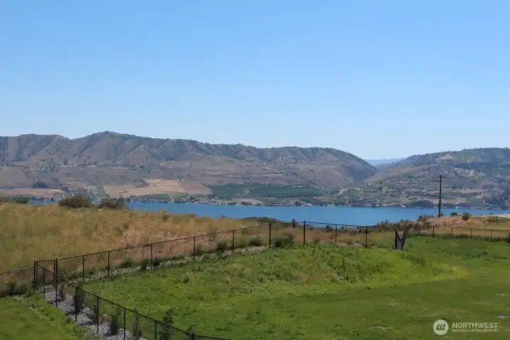 Lake, Mountain and Territorial Views!