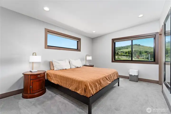 Primary bedroom with walk-in closet and en-suite!