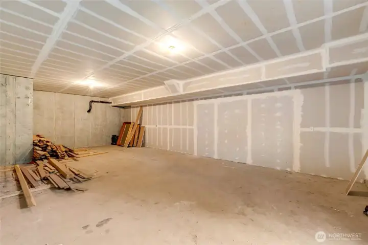 LARGE BONUS AREA under home for stoarge, man cave, exercise room, bring your imagination