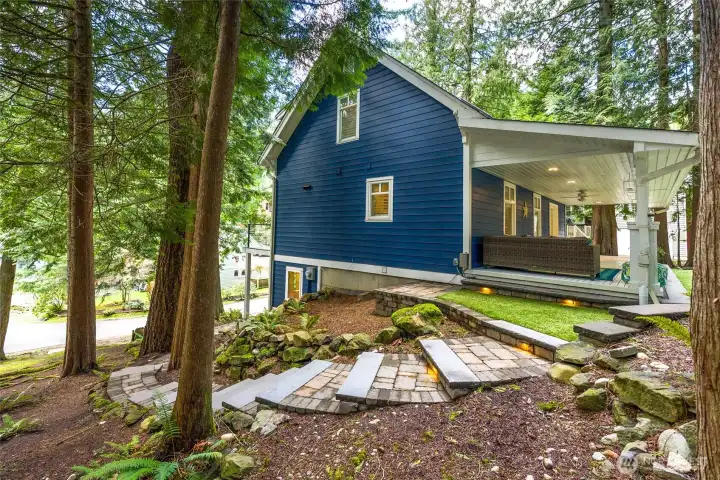 Easy movement all throughout, including the outside.