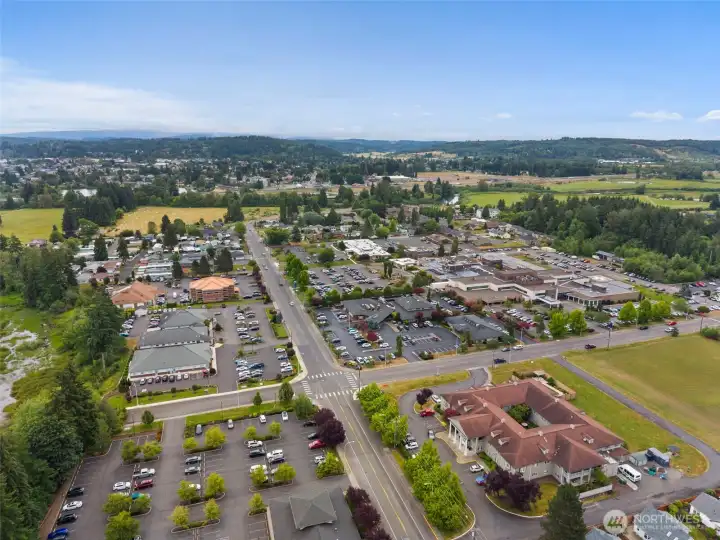 Close to hospital, medical facilities, shopping and amenities. Close to hospital, medical facilities, shopping and amenities.