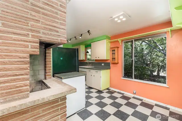 Eat in Kitchen