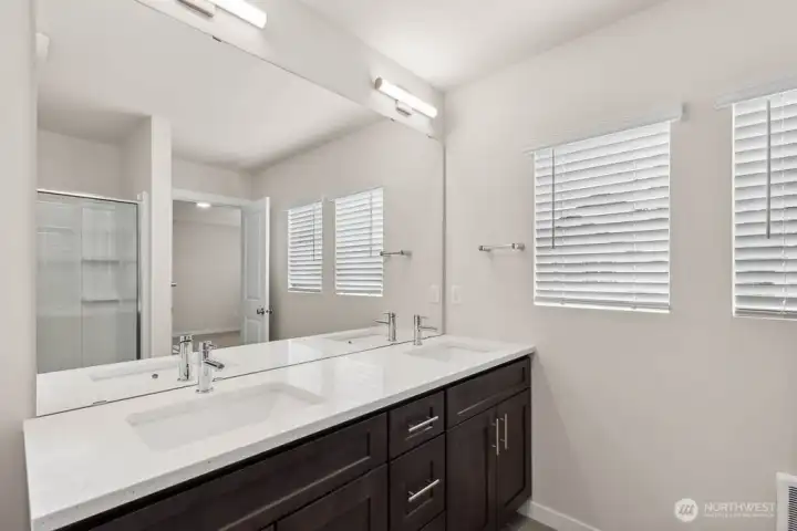 Photos are for representation only.  Features, colors, and selections may differ from photograph. See site agent for details.