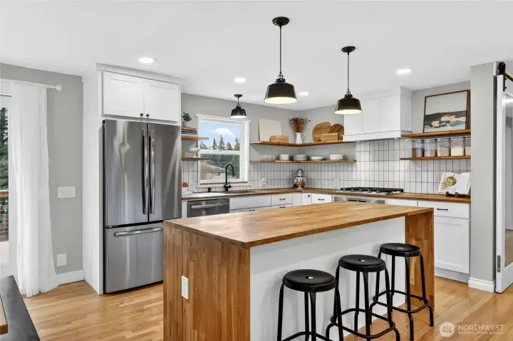 Make the magic meals here or sit down with a cup of tea and unwind.