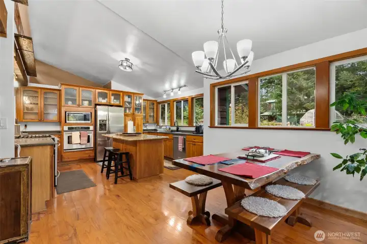 Kitchen has a dining room next to it and beautiful granite counter tops, real wood encasement around all the windows and throughout the house something new construction rarely puts in anymore due to how expensive real wood is.