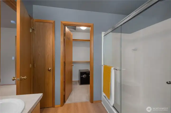 Ensuite - Step in shower Ensuite - Step in shower