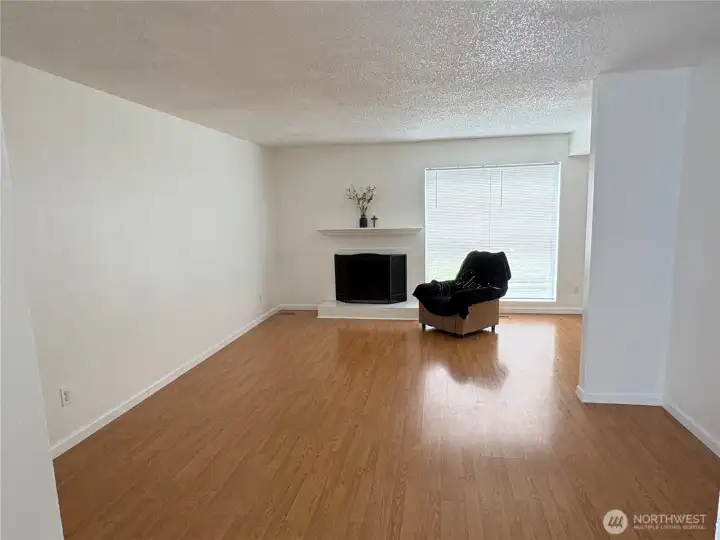 Long wall spaces make this room an easy fit for larger furniture