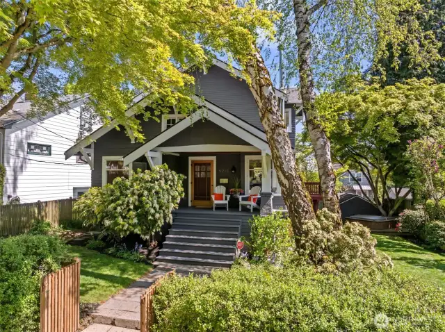 1913 Craftsman with Modern updates and Classic details