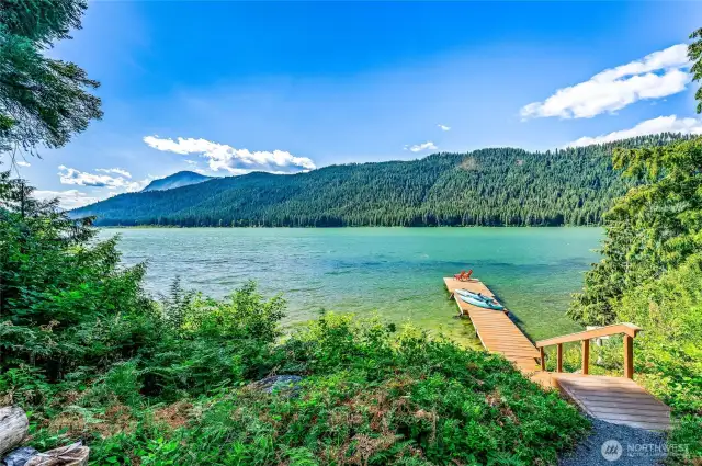 88 feet of private waterfront — your personal playground for boating, fishing & paddleboarding.