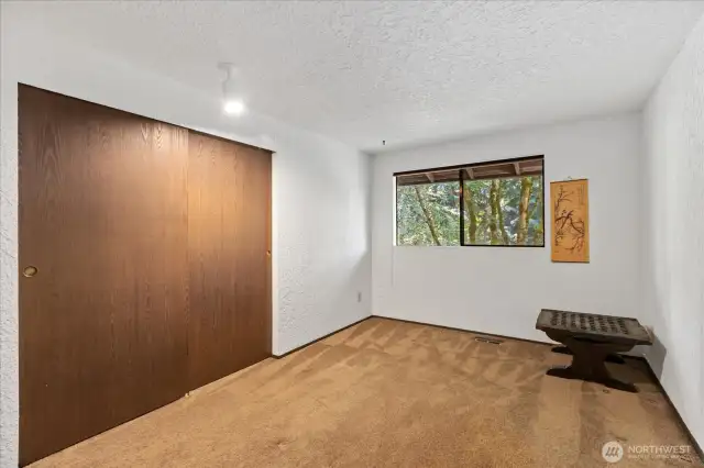 Third bedroom.