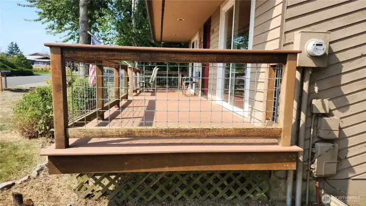 Composite deck