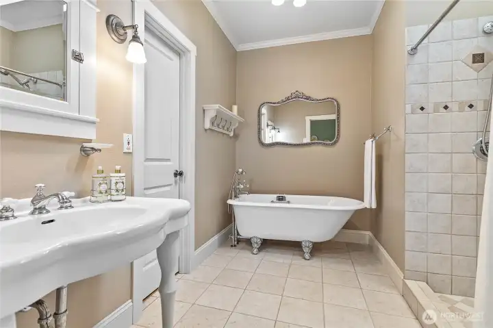 The primary bath you deserve.