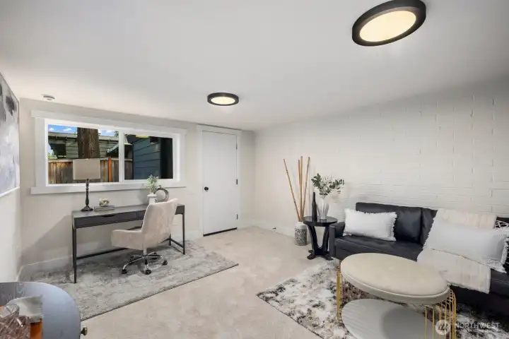 Bonus / Office Space