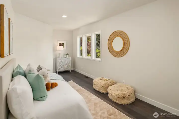 The 3rd bedroom upstairs has lots of space!