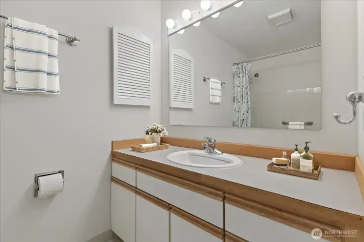 Another view of the bathroom - virtually staged.