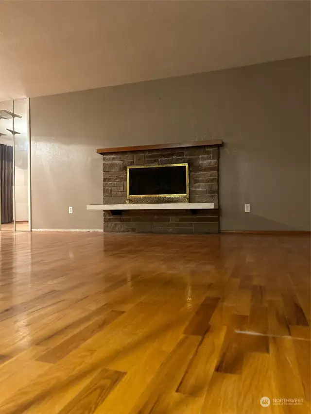 Original Oak wood floors