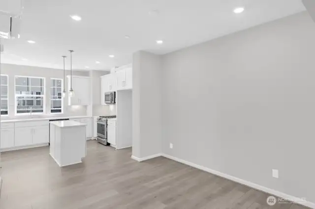 19244 NE 69th Circle Unit 104 ~ Ready Now
