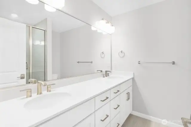19244 NE 69th Circle Unit 104 ~ Ready Now