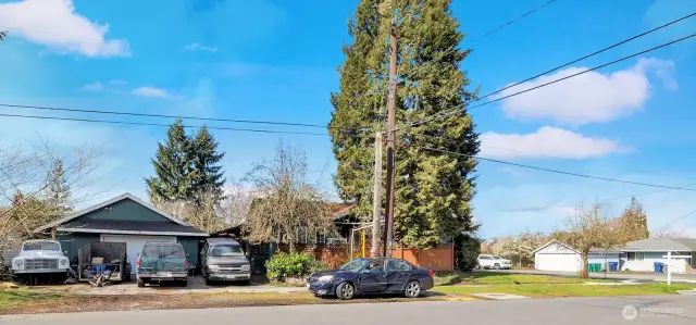 Two Car Detached Garage.