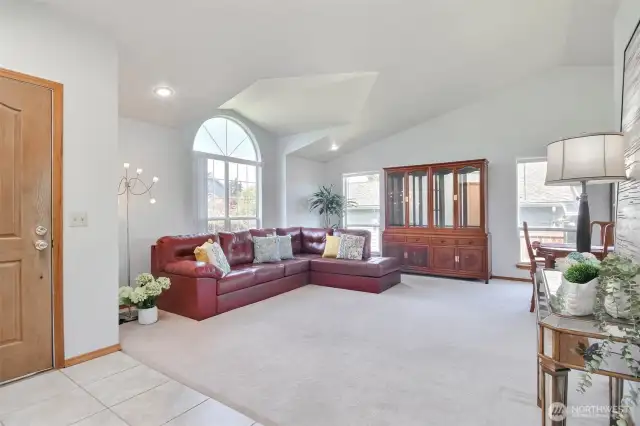 Large windows bring natural lights in